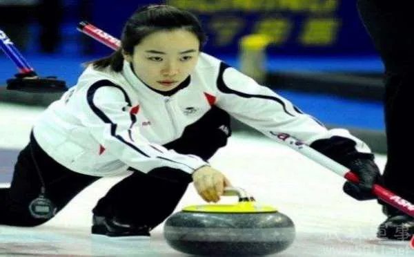 韩国白富美金智善为什么愿意嫁给中国穷小子？