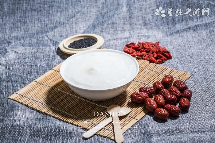 老年人不想外出健身 可以在家使用保健器材