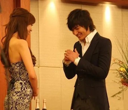 女神林志玲采访李敏镐是真是假？ 李敏镐赞林志玲最美