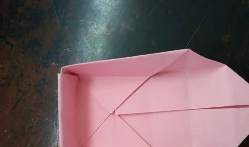 怎么用折纸制作糖果盒子