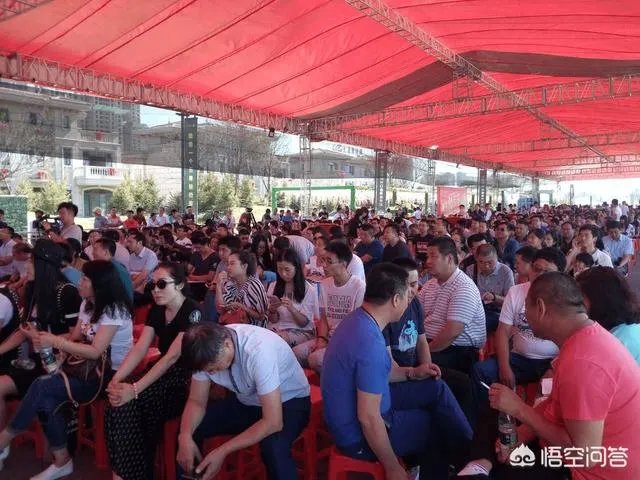 兰州一男子散布楼房倒塌谣言,背上了案涉千万的官司,这事你怎么看?