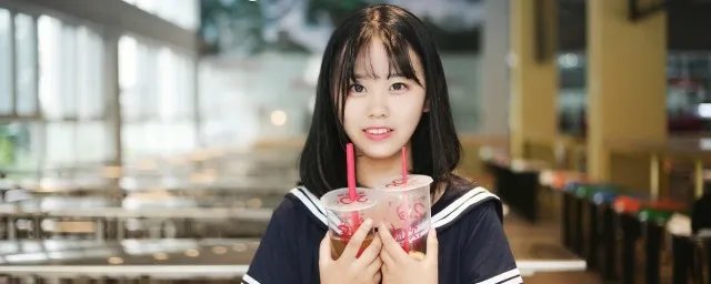 假刘海怎么带才自然 假刘海的佩带