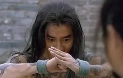 史进为什么要纹身？他的纹身有何含义？