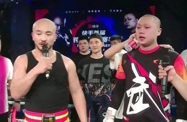 假如拳王泰森和武僧一龙拳击比赛，武僧一龙能支撑几个回合？