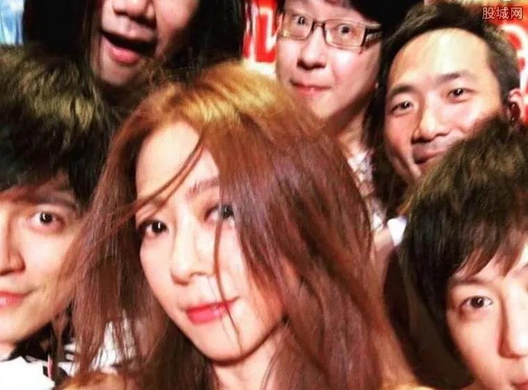 陈绮贞男友个人资料 陈绮贞跟男友相恋多年依旧甜蜜