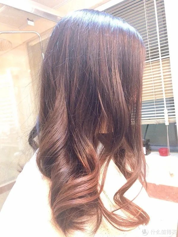 从开箱到使用,实测戴森卷发棒的使用效果