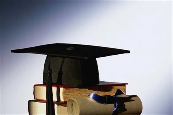 只想当高中老师，博士学位带来的收益大吗？