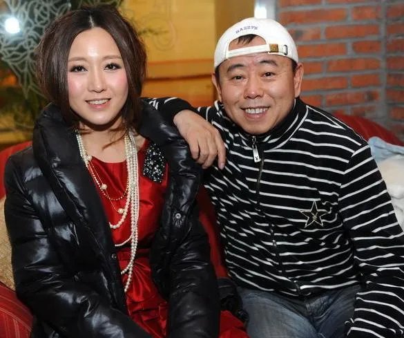 潘长江女儿潘阳产子  高富帅老公身家背景曝光