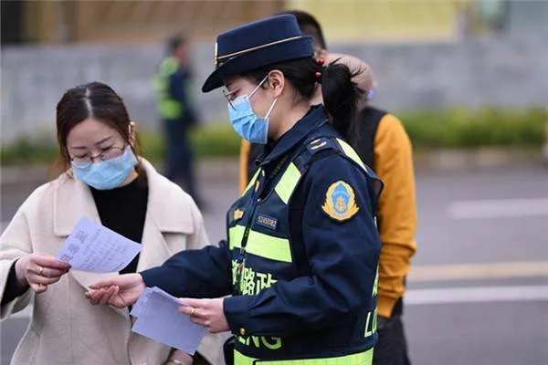 北京朝阳区新增新冠感染者2名，为中风险区域居家隔离人员，疫情情况如何？