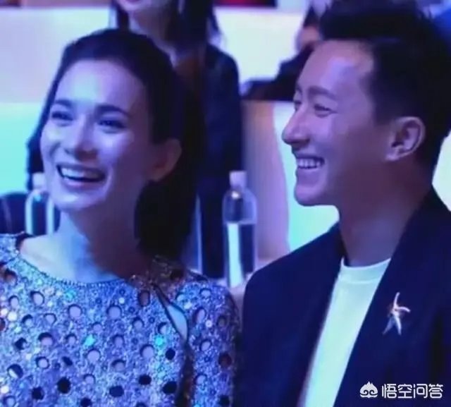 韩庚卢靖姗恋情公布后一同出席YC盛典，你怎么看？