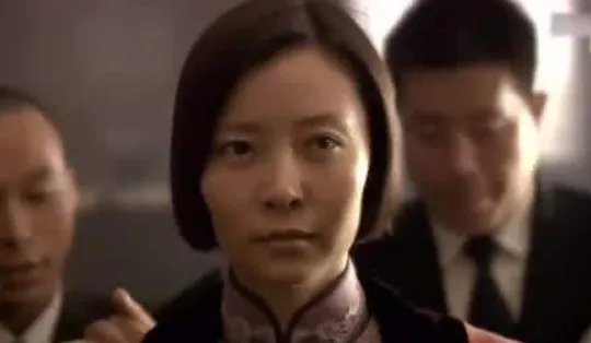 瞿霞是怎么死的？