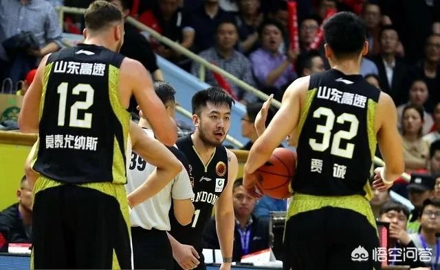 山东高速与浙江广厦的半决赛刚开始,睢冉就被罚下,对此你怎么看?