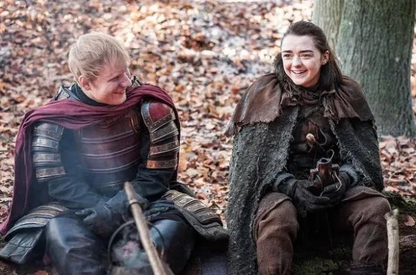 怎样评价《权力的游戏》第八季？