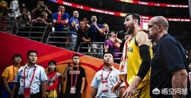 博古特场上对裁判做出数钱动作,赛后还谩骂中国,你们怎么看待这个行为呢?