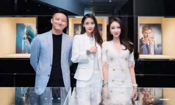 黄晓明被曝与叶珂恋爱，女方回应：不是为了和黄晓明在一起才离婚，你咋看？