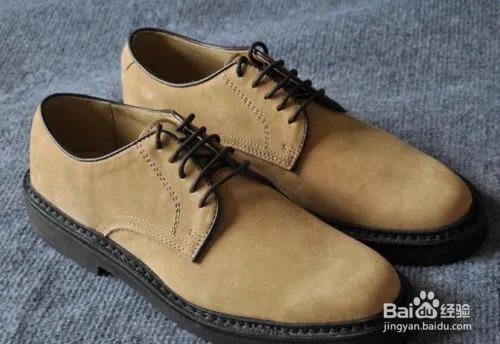 翻毛皮鞋怎么清洗表面