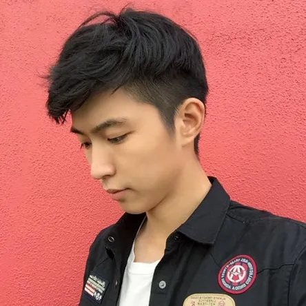 向上吧少年左溢照片阳光帅气 真人秀中实力圈粉人气最高