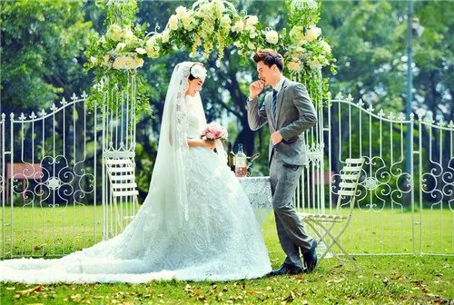 东莞婚纱照哪家好 怎么才能选到好的婚纱摄影