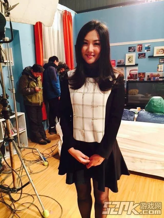 小苍微博称将拍微电影 定名《宅男的恋爱养成》