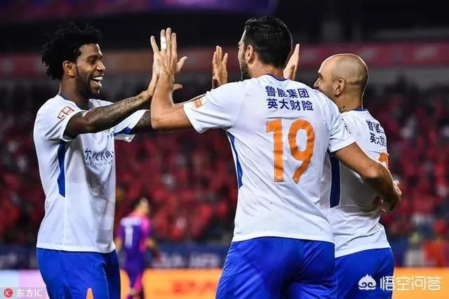 中超第17轮，小克鲁伊夫首秀，鲁能2-0重庆继续紧追国安，如何评价这场比赛？