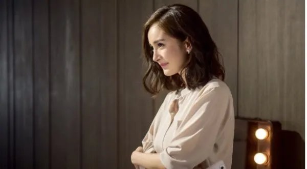 艺人和辱华品牌单方面解约，有效吗？要赔吗？