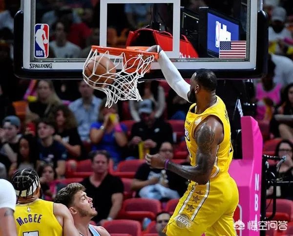 12月14日湖人拿下客场13连胜,同时终结热火主场11连胜,你怎么看?