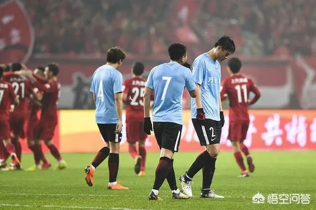 如何看待上海上港队8:0狂胜大连一方？