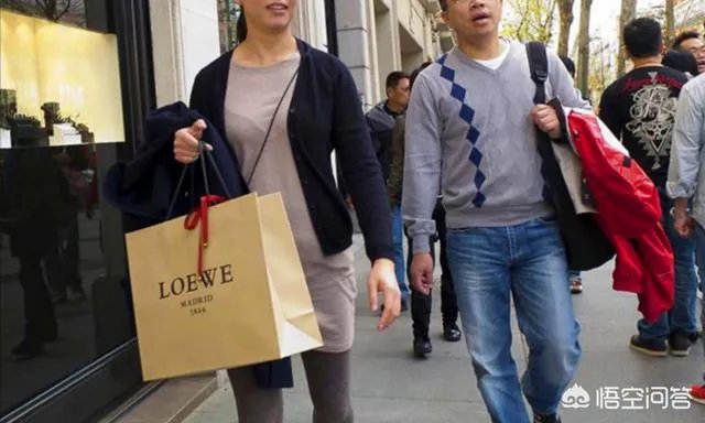 英国希思罗机场免税店对中国消费者价格歧视,你怎么看?