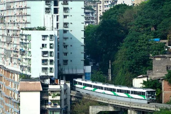 重庆现在为什么不修轻轨，修这么多地铁呢？