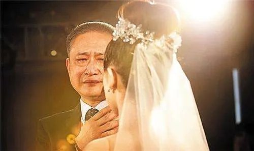 新娘家长婚礼致辞怎么说  婚宴上女方父亲讲话稿