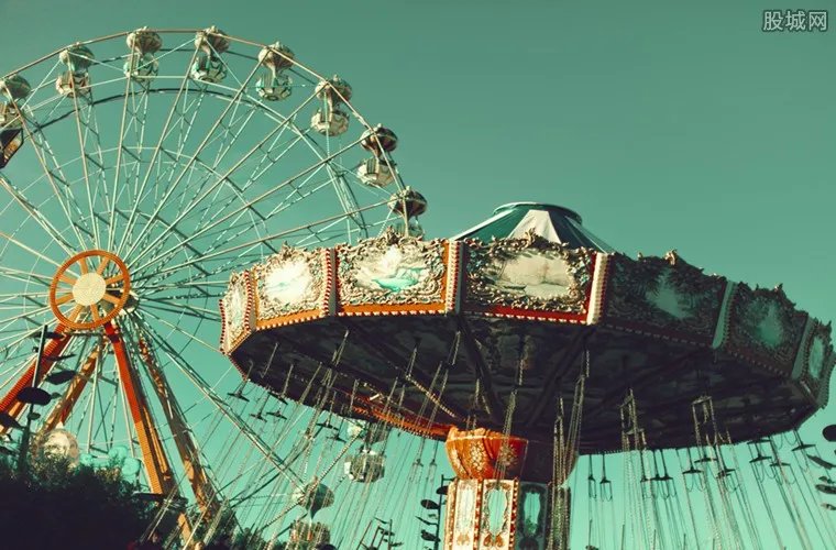 欢乐岛游客坠亡 消费者体验游乐项目意外坠亡谁来担责