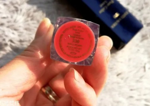 雅诗兰黛口红怎么样？