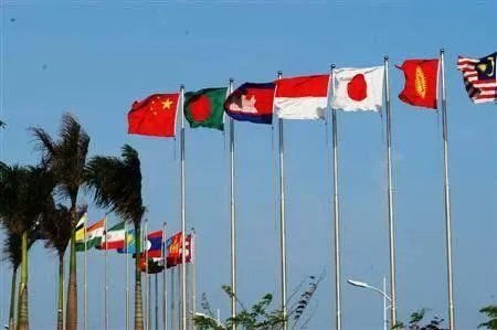 满组词,淌组词,帜组词,恁组词