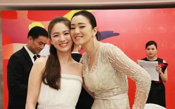 韩国的艺人真的像网上说的那么穷吗？