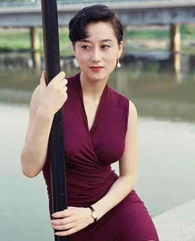 利智惊艳写真照片？