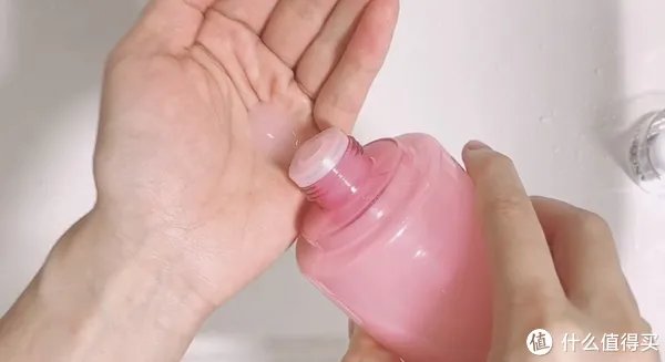 兰蔻粉水好用吗