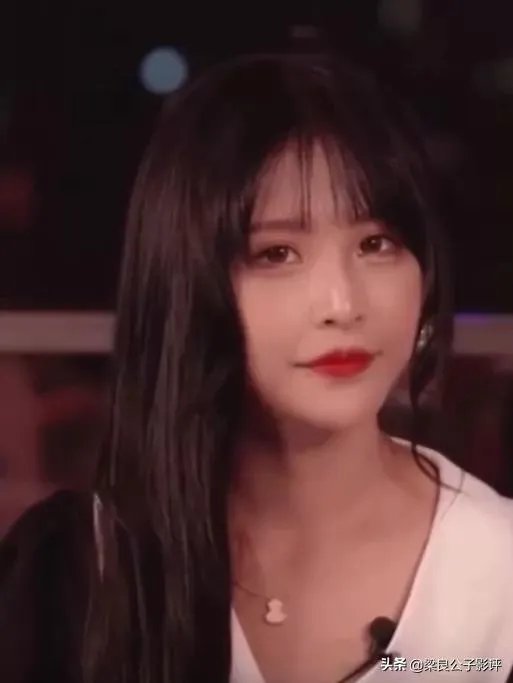 郑爽直播事件，是职业素养问题，还是真性情使然？