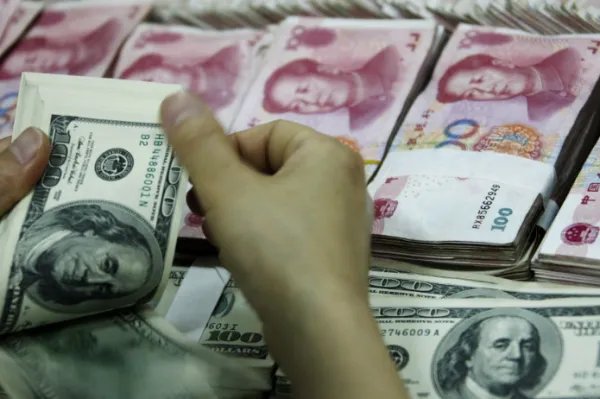 人民币对美元汇率贬值到了6.6元时代，这对我们的生活影响大吗？