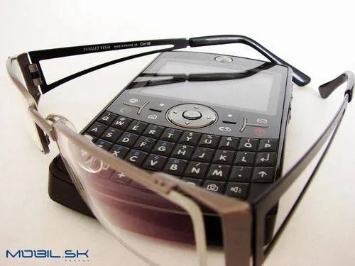 摩托罗拉新款智能手机Q9h真机多图欣赏