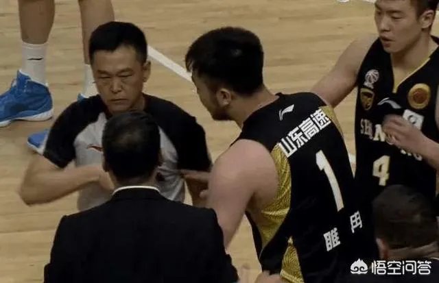 山东高速与浙江广厦的半决赛刚开始,睢冉就被罚下,对此你怎么看?