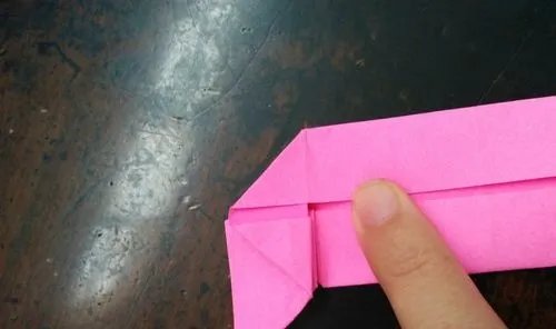 怎么用折纸制作糖果盒子