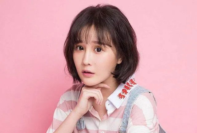 赵本山女儿直播征婚，房车全有彩礼倒贴，但为何却无人“应聘”？