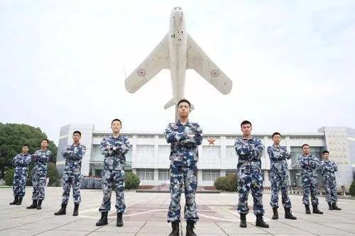 空军青少年航空学校好吗？