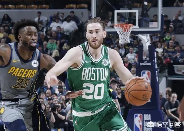 绿军横扫步行者，雄鹿横扫活塞也在即，季后赛次轮两队再狭路相逢，会擦出怎样的火花？