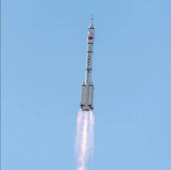 神舟十三号成功对接空间站，3名航天员将如何进入天和核心舱？