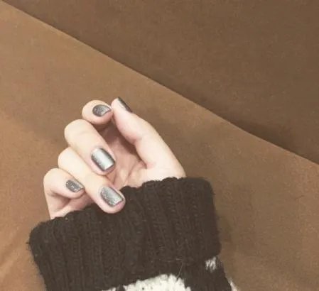 指甲短小美甲好看图片 短小指甲美甲图片