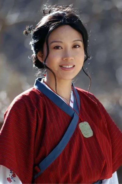 闫妮为什么越来越漂亮