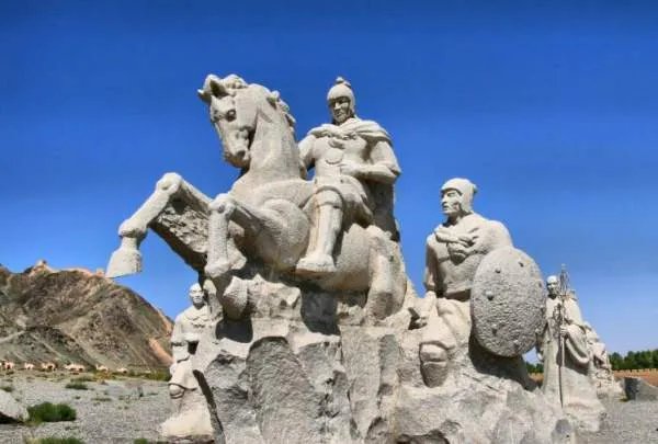 霍去病去世的时候多少岁？