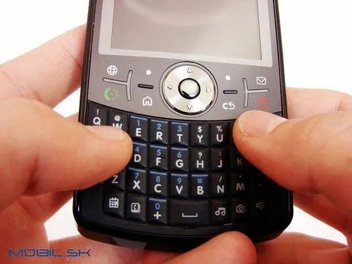 摩托罗拉新款智能手机Q9h真机多图欣赏