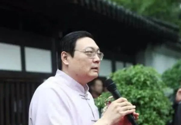 老梁为什么被停播了？